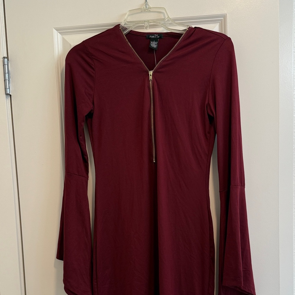 Rue21 Maroon Long Sleeve Dress with Zipper